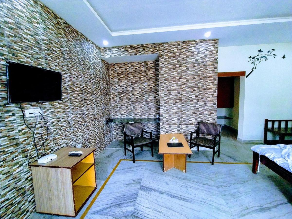 Swaraj Resorts Бхаратпур Экстерьер фото