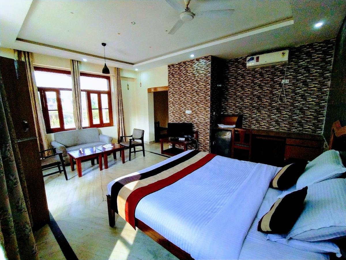 Swaraj Resorts Бхаратпур Экстерьер фото